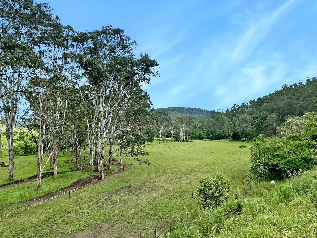 Wollombi Pastured Acres within the 'Historic Wollombi Village'