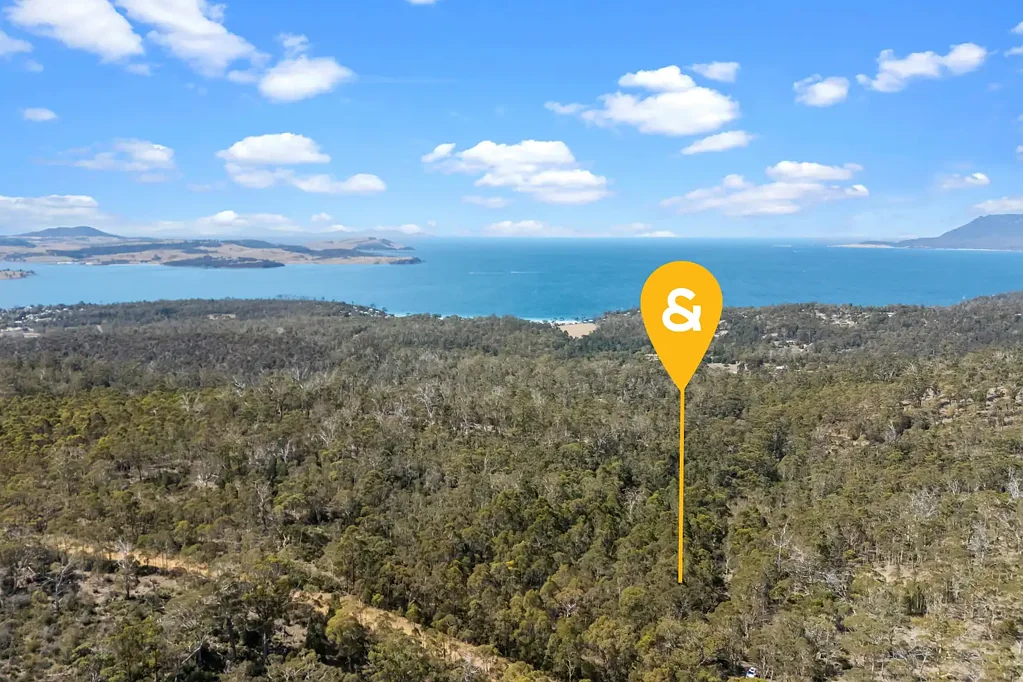 Spring Beach  Own a Piece of Tasmanian Wilderness - 33 Hectares of Prime Bushland!