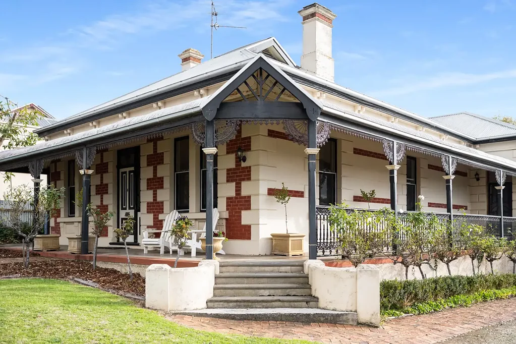 Mount Gambier 4房  OFTEN SOUGHT, SELDOM FOUND