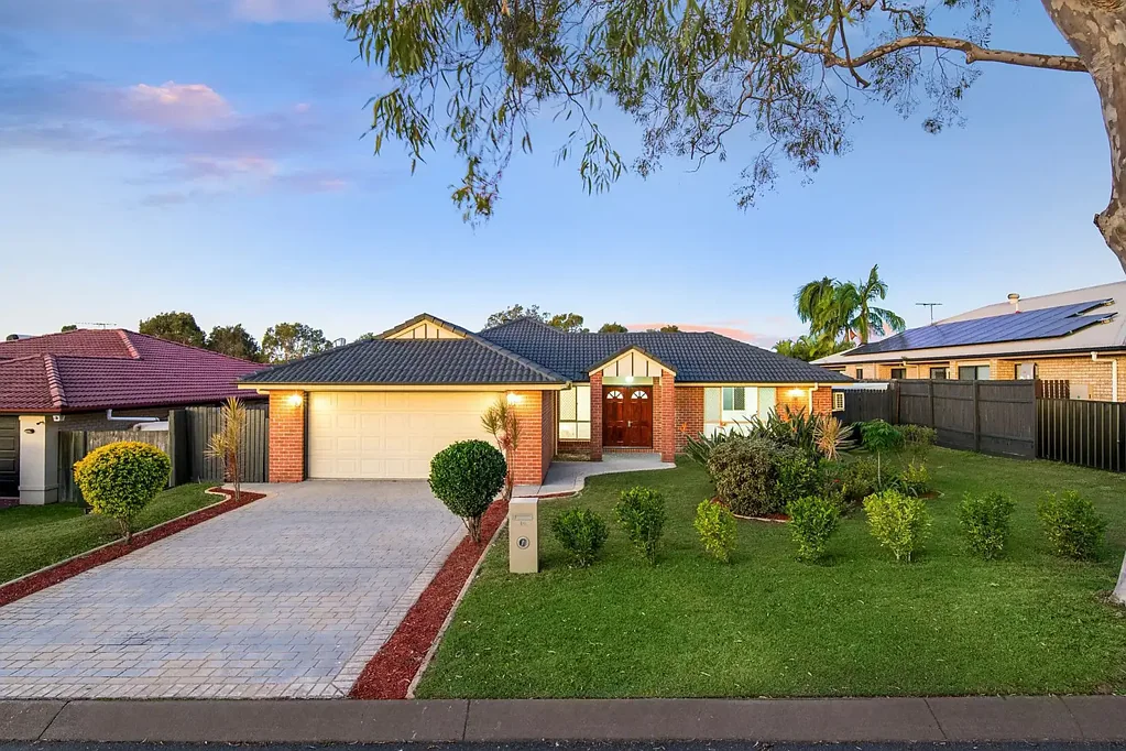 4-Bedroom Lowset with Solar, Air Conditioning & Multiple Living Areas