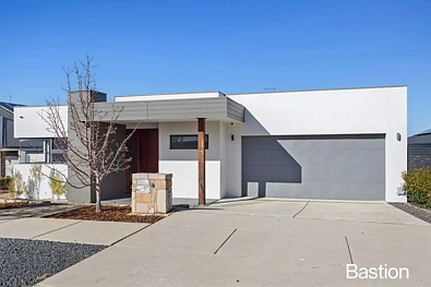 Denman Prospect 4房  Contemporary Single-Level Living with Designer Finishes