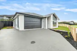 10 Rongoa Maori Way, Pukekohe