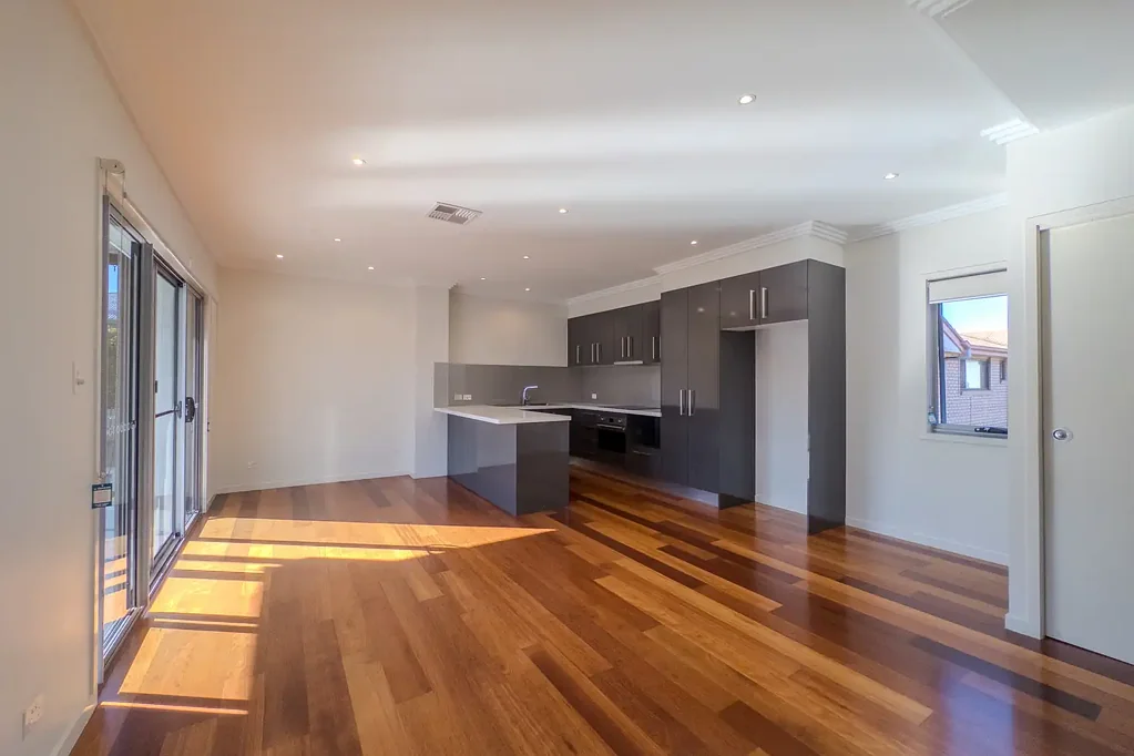 MODERN TOWNHOME WITH MULTIPLE BALCONIES AND SPACIOUS LIVING