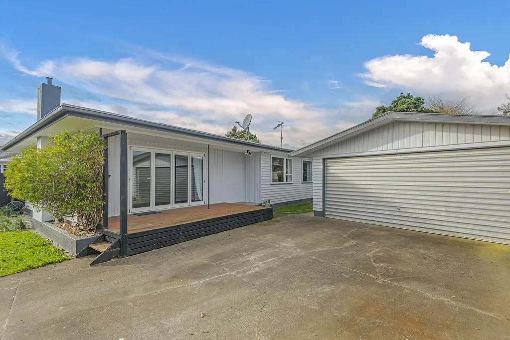 Kelvin Grove 4 Bedroom Four bedroom gem, great garaging