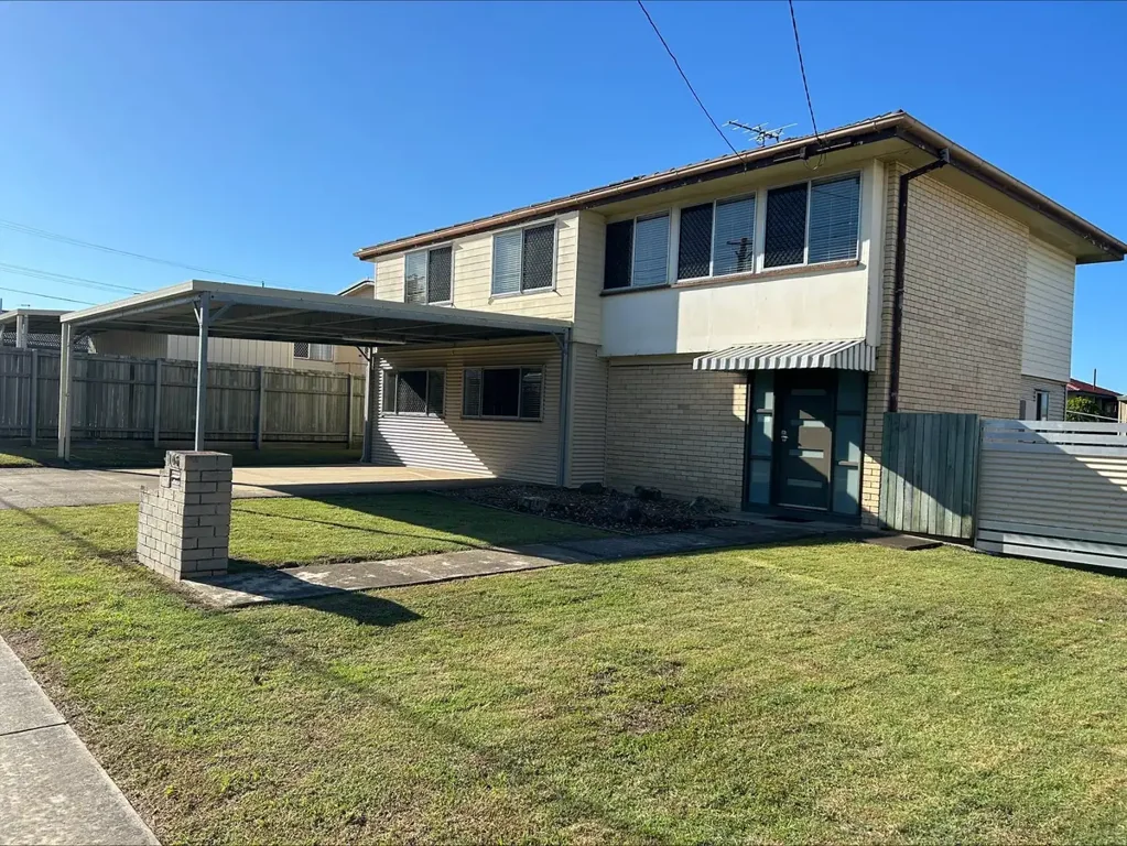 Large Family Home in the Heart of Kippa Ring!