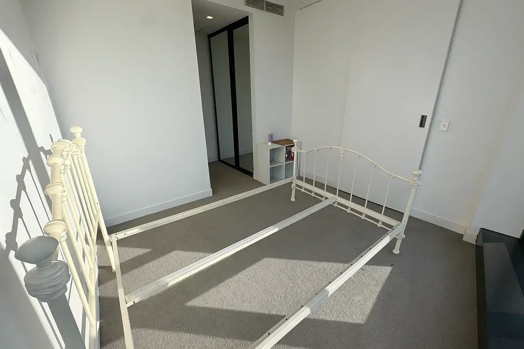 2-Bedroom 2-Bathroom Apartment in Queens Place