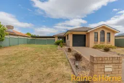 4 Bellbird Way, Dubbo