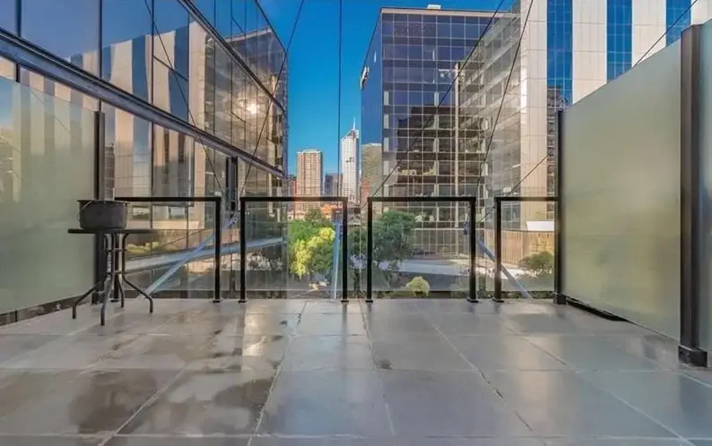 Docklands 1房  Premier City-Edge Opportunity at Site One