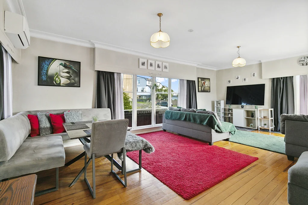 Te Atatu South 2房  VACANT NOW! OWNERS SELLING!