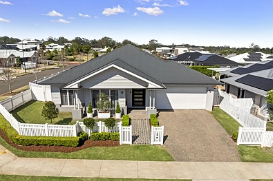 Labas ng Bahay - 22 Mcaulay Avenue, Highfields, QLD 4352