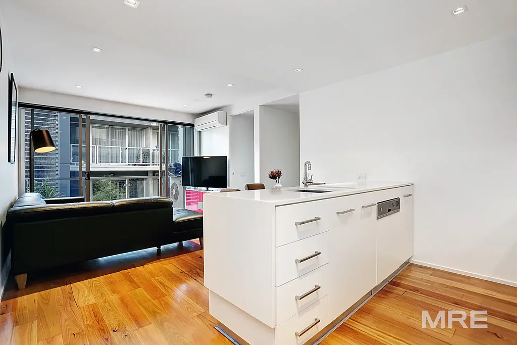 Spacious and bright