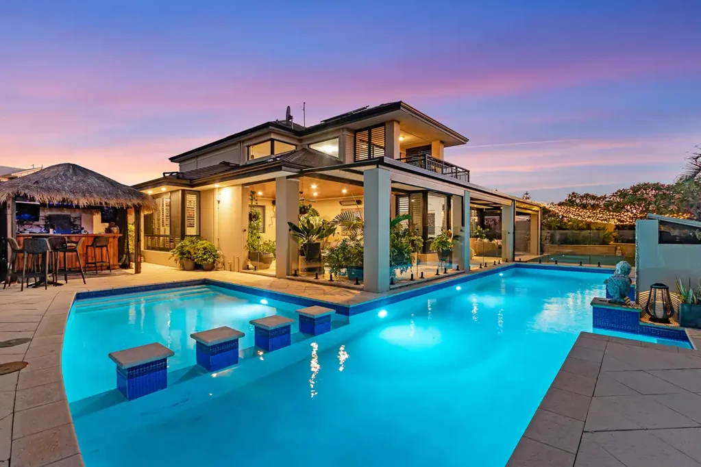 4 Jeddah Court, Mindarie, WA 6030