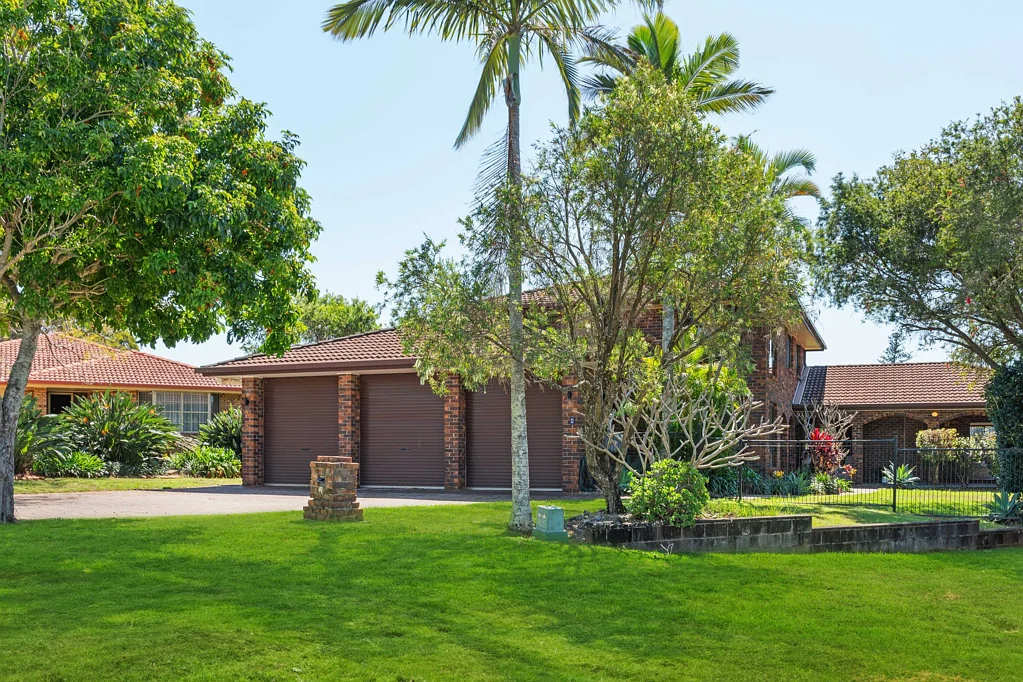 4 Romano Court, Ormiston, QLD 4160