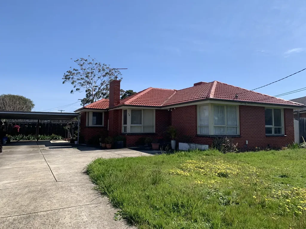 A PROPERTY WITH A SECUE FENCE