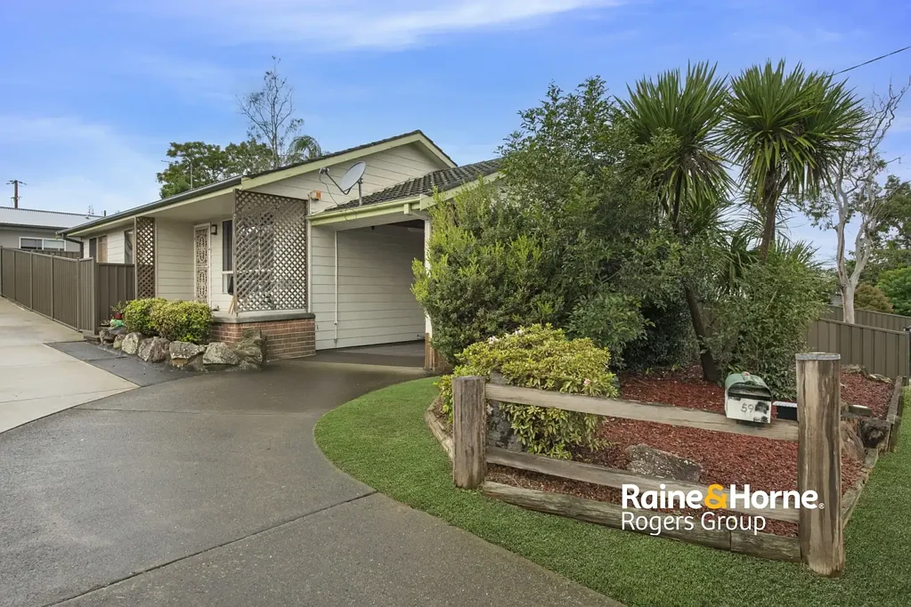 Stylish 3-Bedroom Home Located in Blue Haven