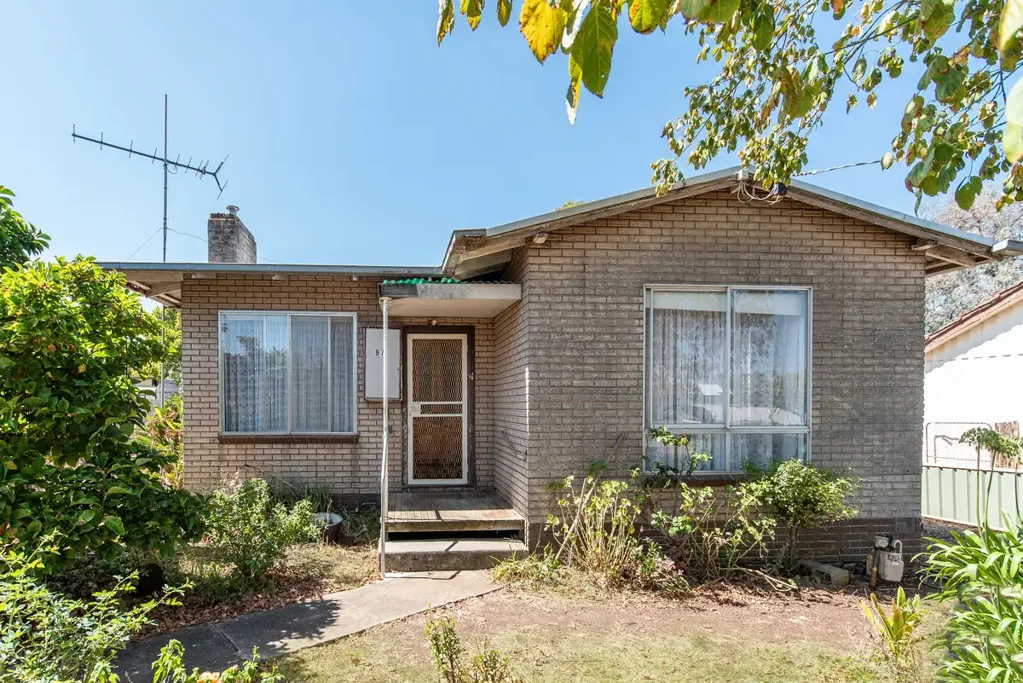 97 Bree Road, Hamilton, VIC 3300