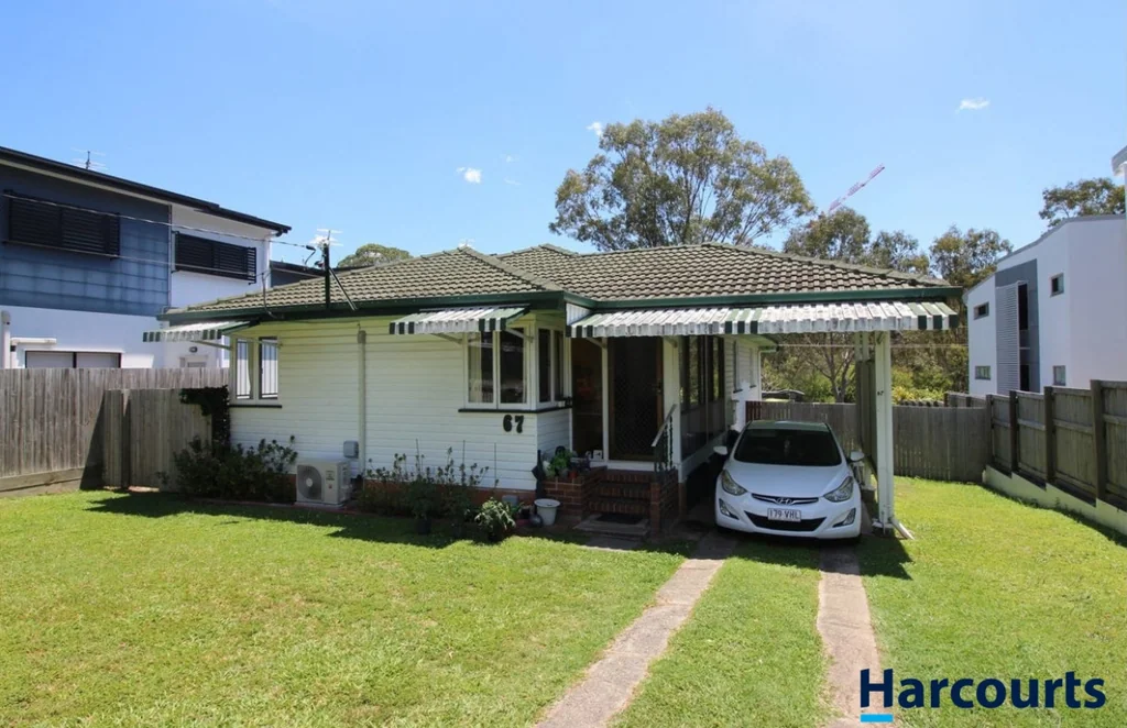 Chermside 3બેડરૂમ LMR2 Development Opportunity in an Absolute Prime Position