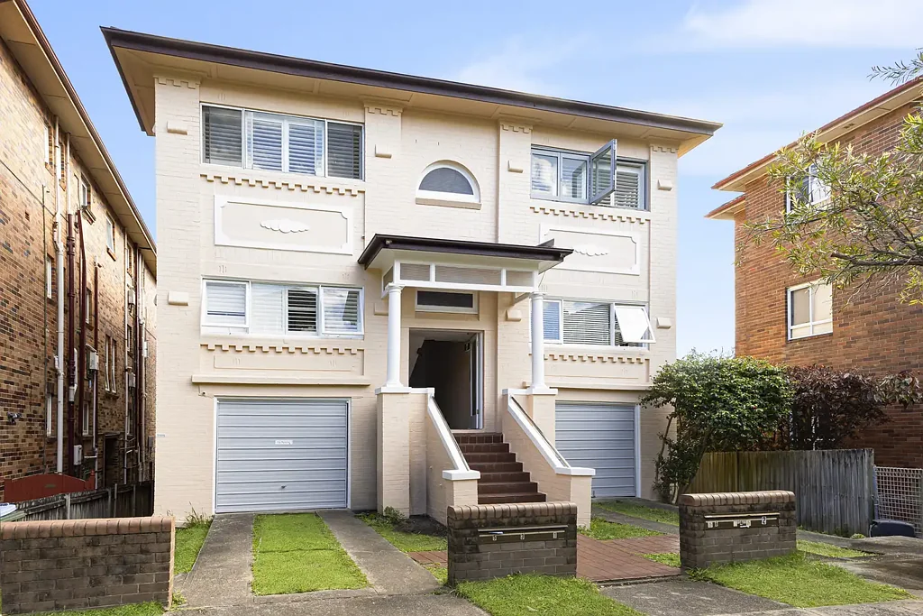 Bondi Beach 3Kwarto Two-level semi-style living, footsteps from Bondi Beach