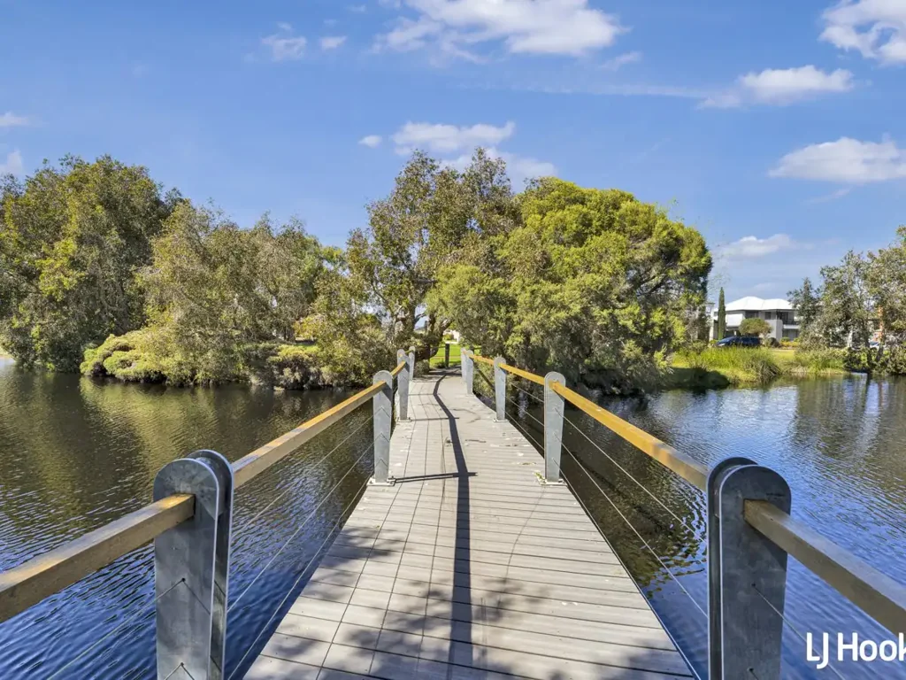 Southern River 4બેડરૂમ Modern Family Luxury Within Walking Distance of Schools & Shops