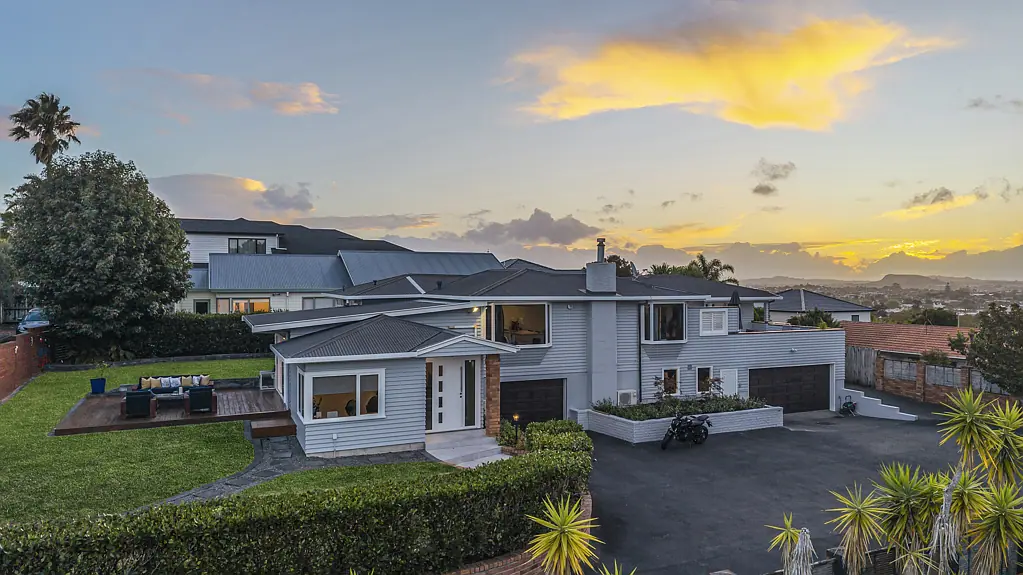 9 Bradbury Road, Botany Downs, Manukau City, Auckland