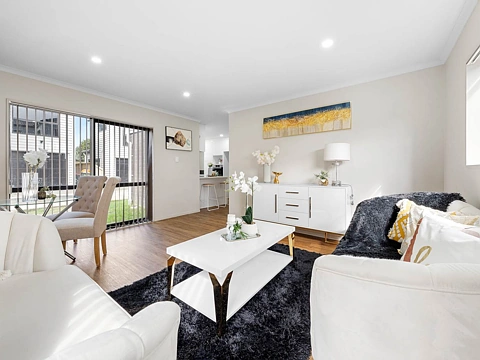 Papatoetoe 4房  SPACIOUS, FREESTANDING & READY TO WELCOME YOU HOME