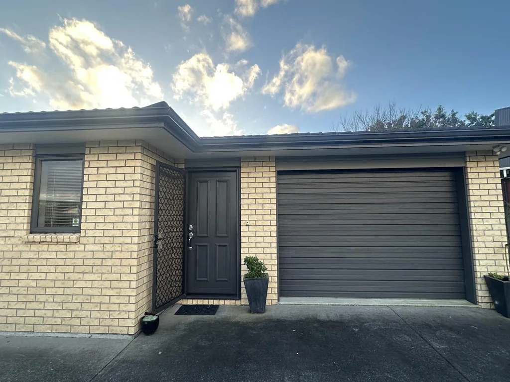 Brick and tile standalone home