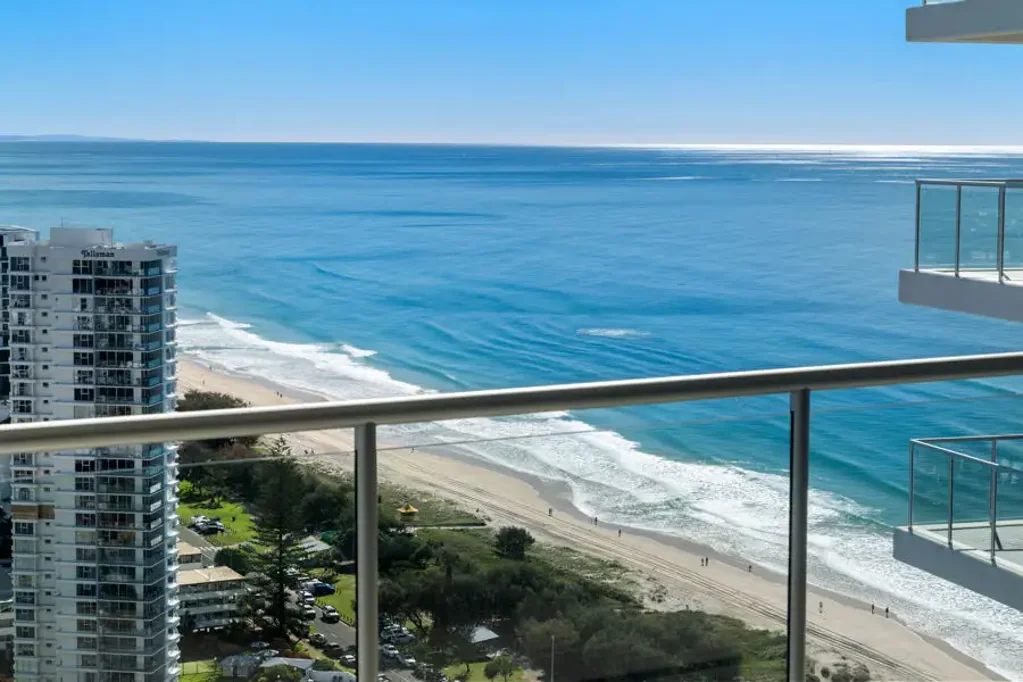Broadbeach 2ਬੈੱਡਰੂਮ BEACHSIDE ULTIMATE LIFESTYLE