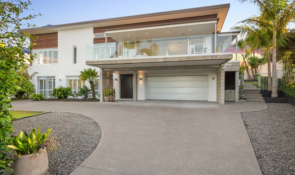 12A Eastcliffe Road, Castor Bay, Auckland
