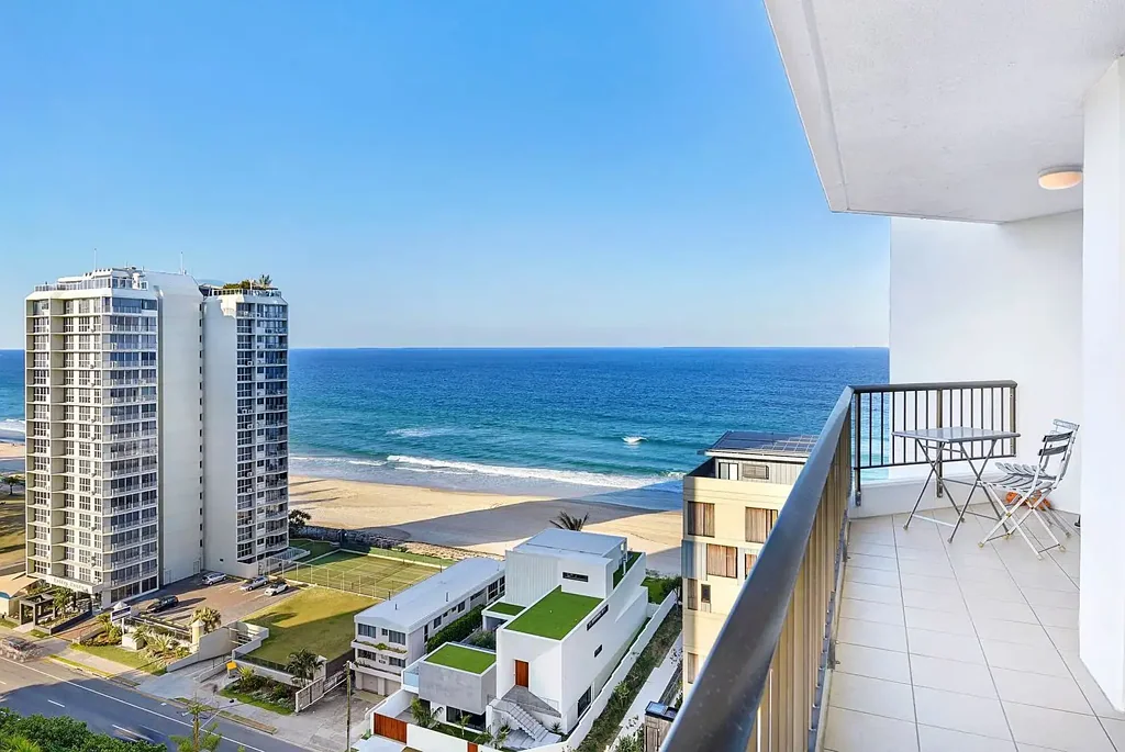 Luxury Coastal Living! Partly Furnished.