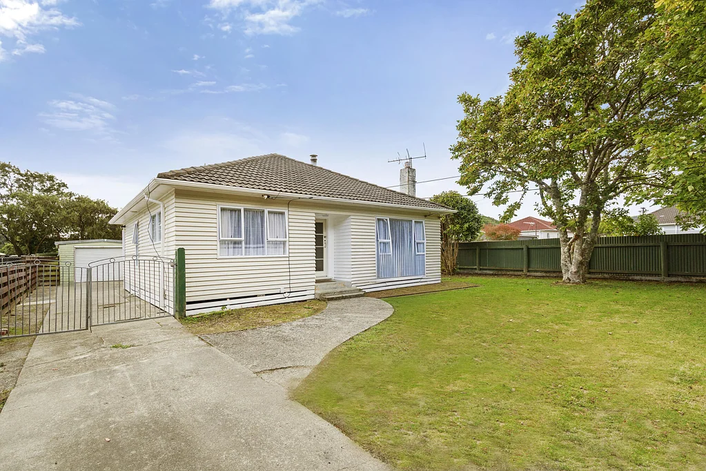 39 Hine Road, Wainuiomata, Lower Hutt, Wellington