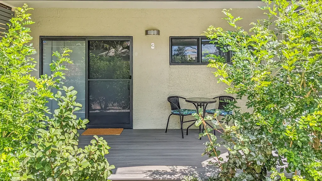 Port Douglas 2ਬੈੱਡਰੂਮ BEACHSIDE RESIDENTIAL GROUND FLOOR APARTMENT & PET FRIENDLY!