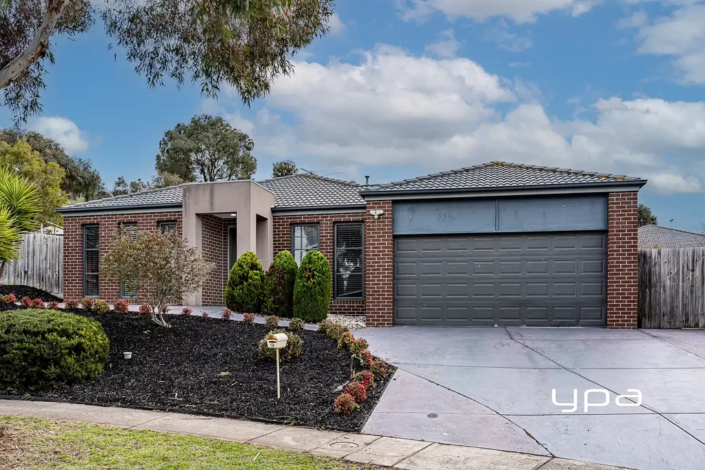 14 St Mellion Close, Sunbury, VIC 3429
