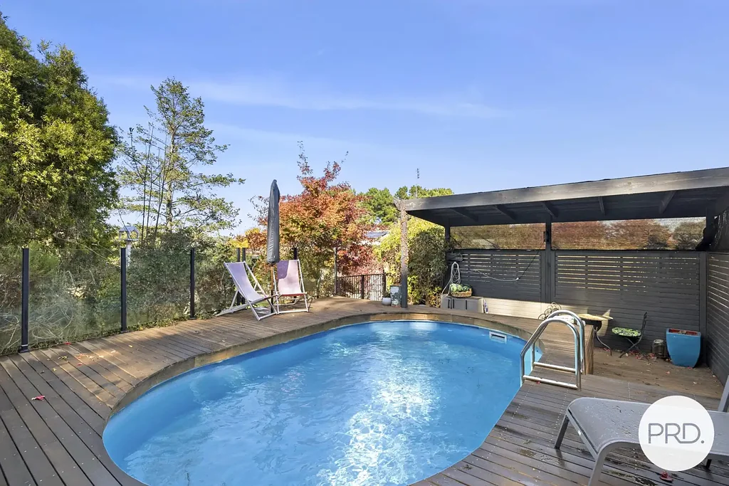 11 Carpenter Street, Creswick, VIC 3363