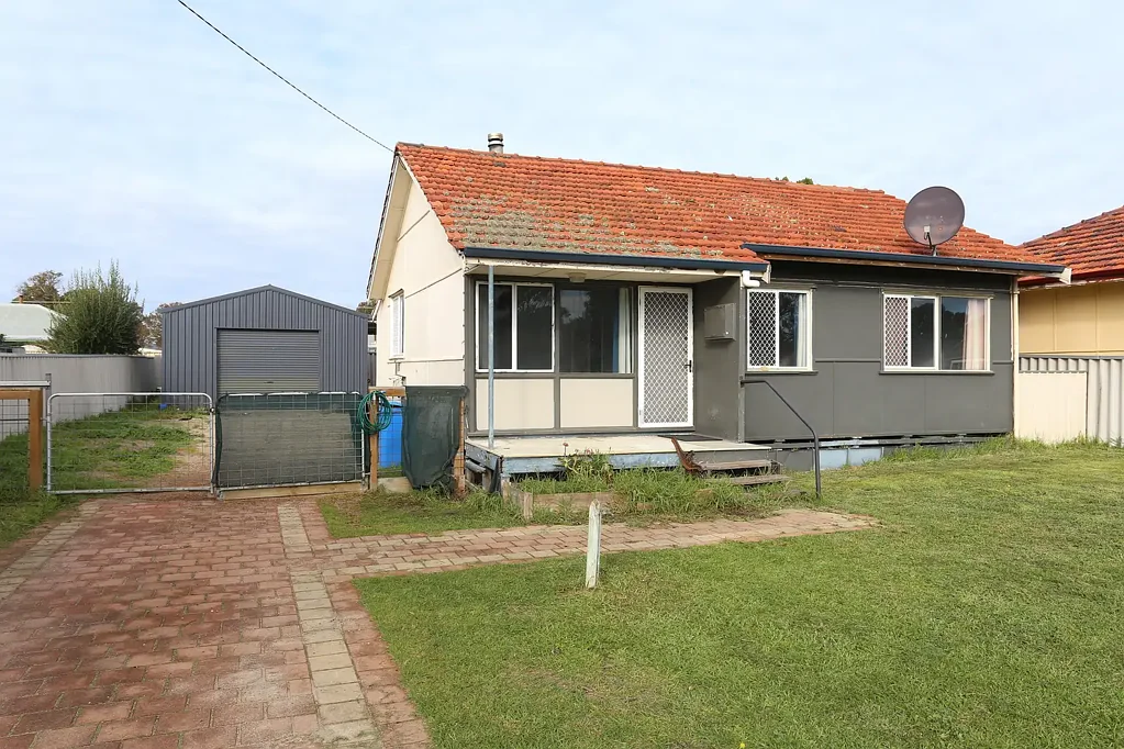 Nulsen 3房  Affordable Opportunity with Plenty of Potential