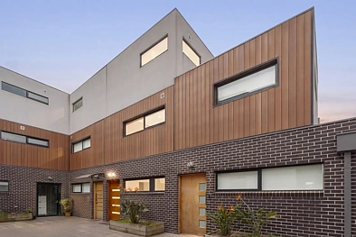 Ormond 3ਬੈੱਡਰੂਮ Contemporary Elegance in the McKinnon School Zone
