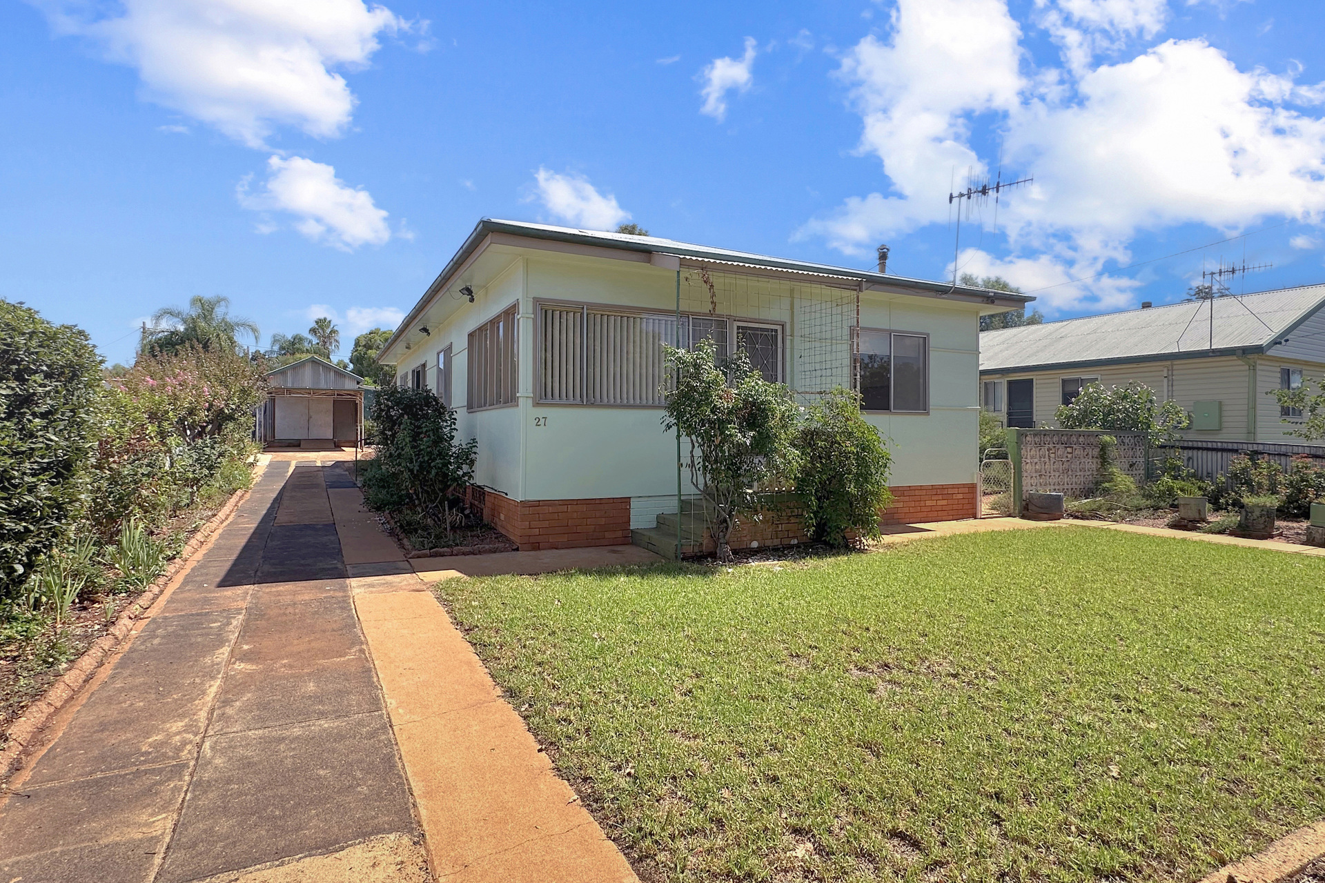 27 WOODIWISS AV, COBAR NSW 2835, 0部屋, 0バスルーム, House