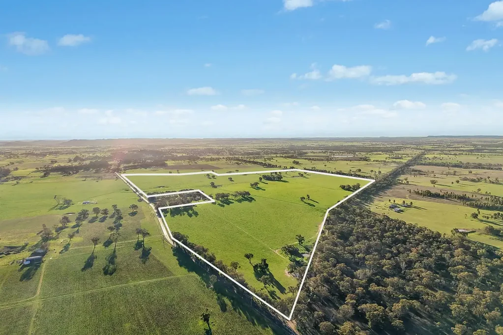 Gulgong Cumbandry West - Scale, Location & Versatility