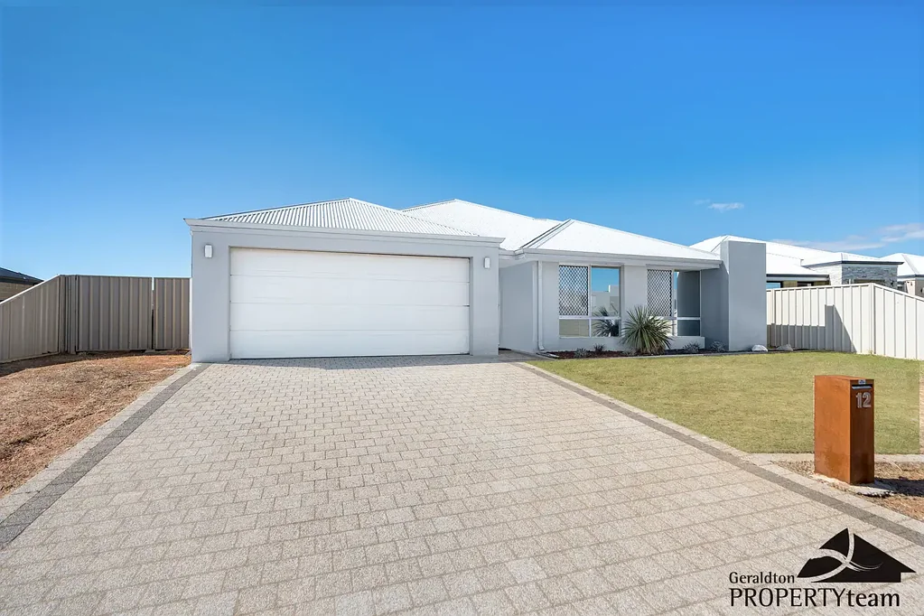 12 Hood Street, Wandina, WA 6530