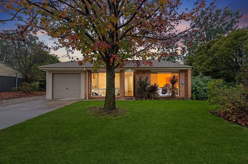 Charming Three-Bedroom Townhouse in Peaceful Theodore