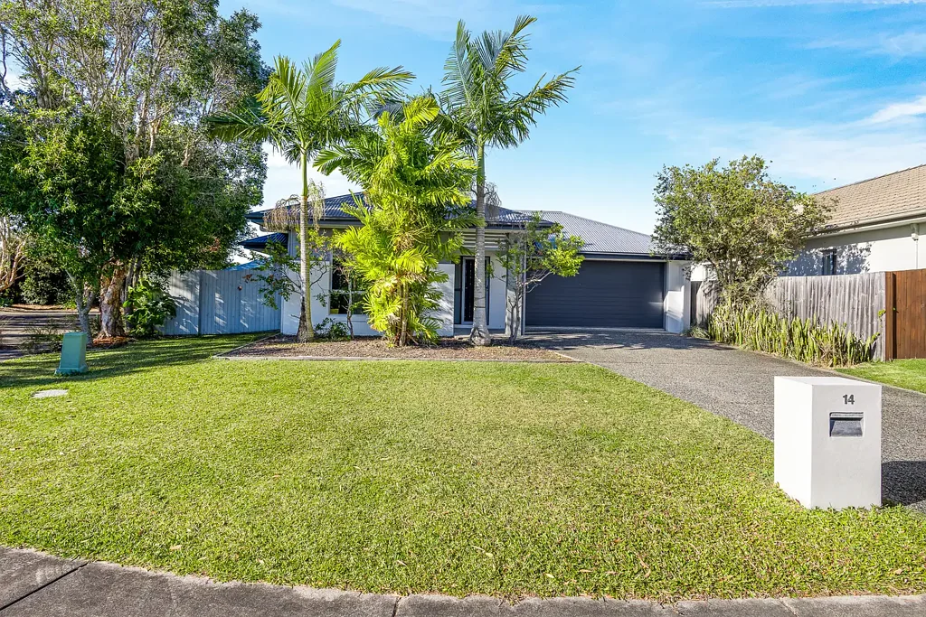 Mountain Creek 4Kwarto Spacious Corner Block Living in the Heart of Brightwater