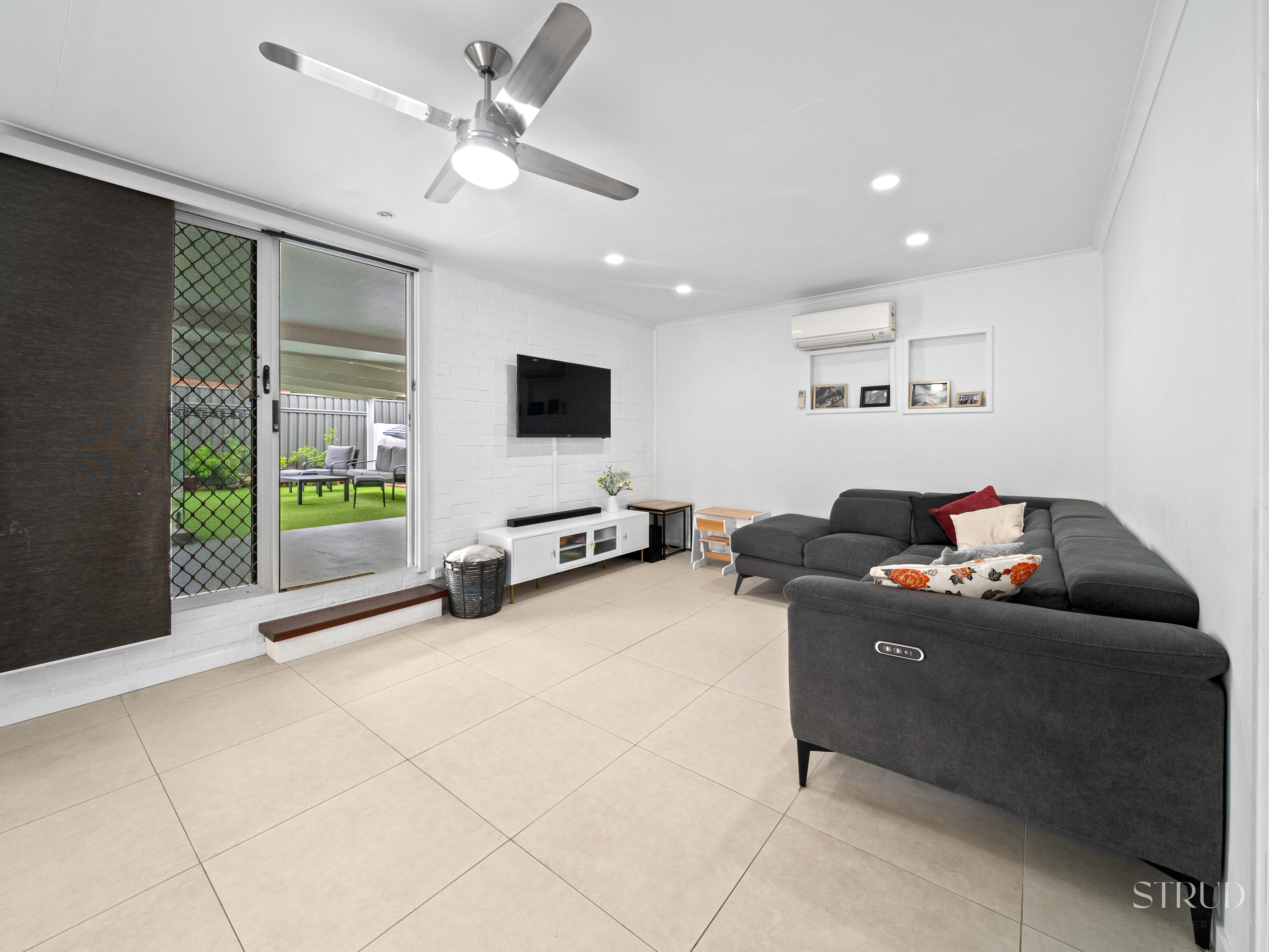 9 CASHMERE ST, REDBANK PLAINS QLD 4301, 0 غرف, 0 حمامات, House