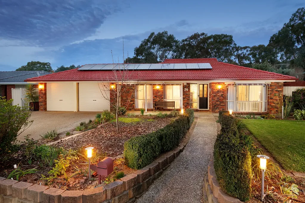 Wodonga 4침실 WODONGA– Space, Lifestyle & Serious Shed Appeal