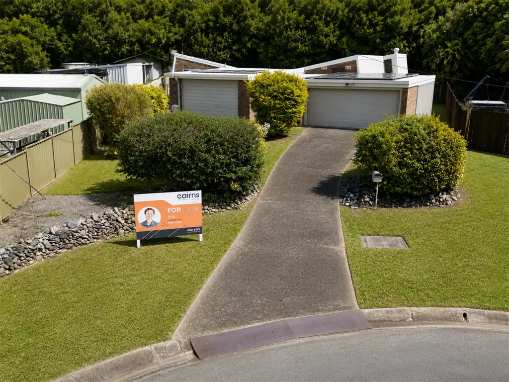 Bayview Heights 4ਬੈੱਡਰੂਮ With Creek Frontage This Uniquely Designed Home Enjoys An Abundance Of Privacy !
