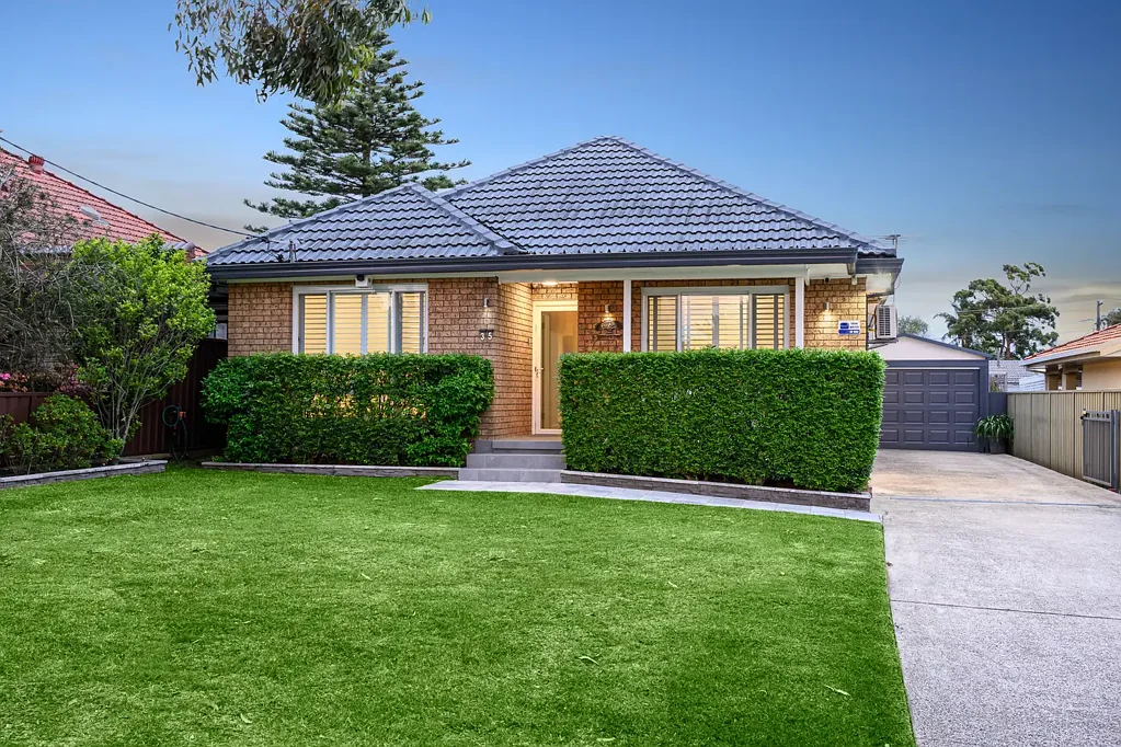 35 Burleigh Avenue, Caringbah, NSW 2229