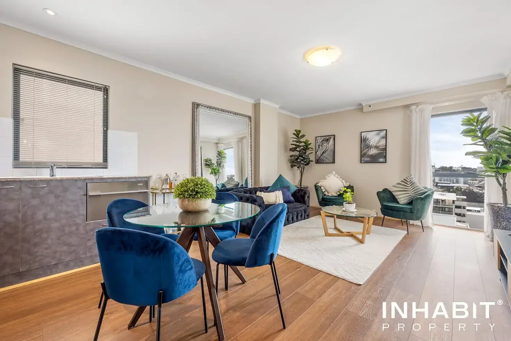 Perth 2房  High Yield CBD Apartment with Locked In Income & City Views