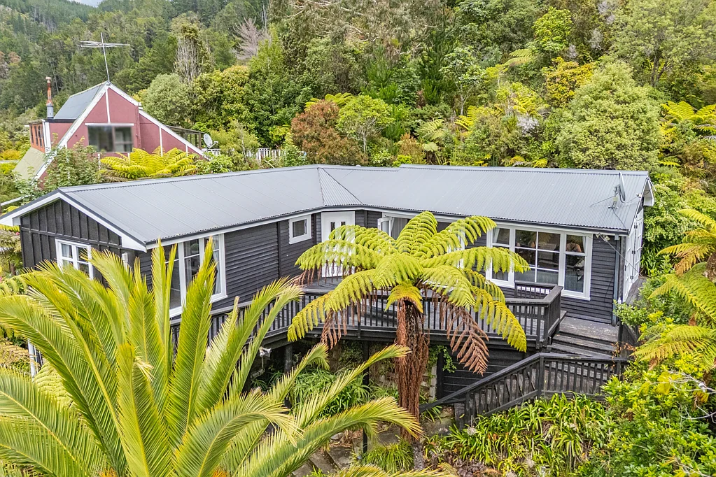 Pinehaven 3chambre Deadline Set-Owners Will Consider All Offers Prior