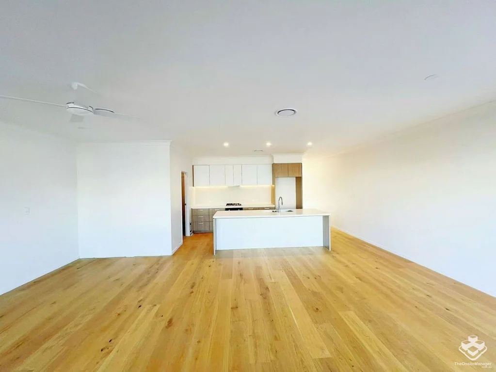 LUXE URBAN LIVING - BRAND NEW 4-BEDROOM TOWNHOUSE FOR RENT!