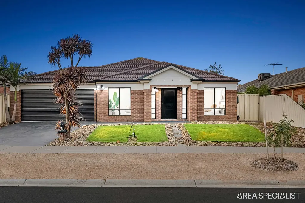 Harkness 4房  THE BRIEF: Modern Family Comfort with Multiple Living Zones on 675 M2