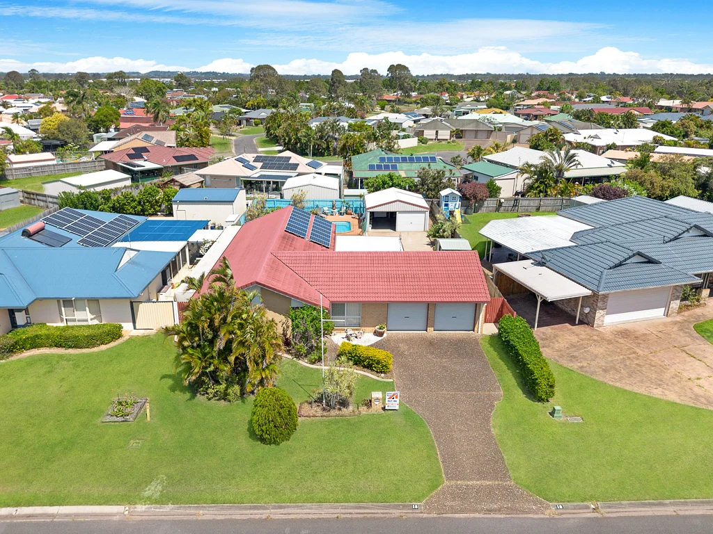 18 Kookaburra Drive, Eli Waters, QLD 4655