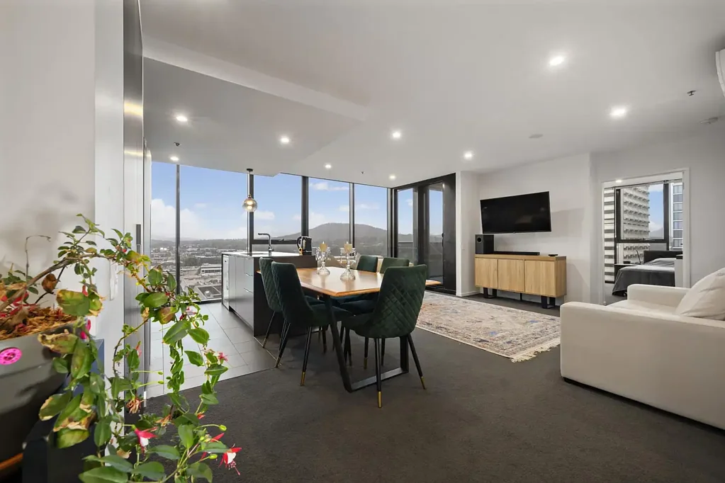 Phillip 2chambre Everything You Could Possibly Ask For�
